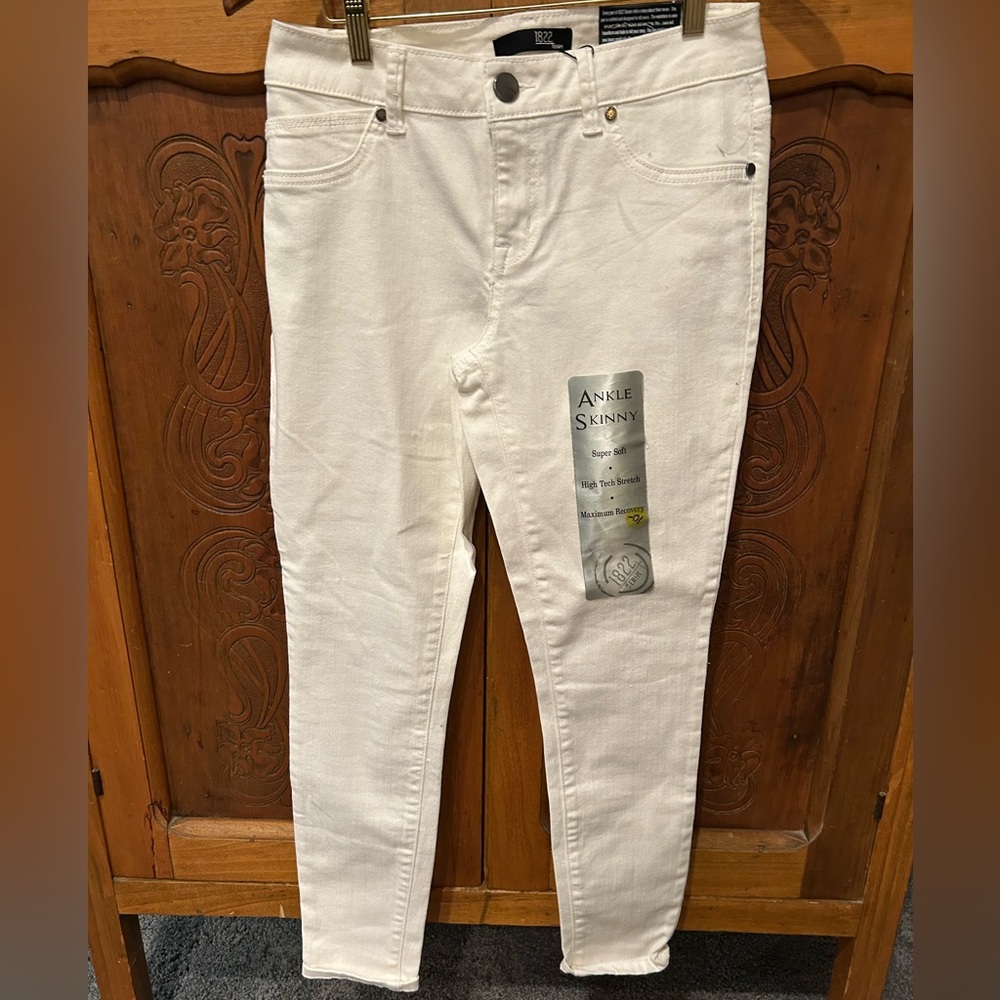 Ankle Skinny High-Rise White Jeans